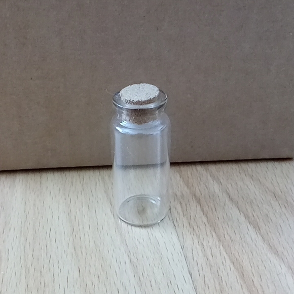 Glass potion bottles mini with cork lid - Picture 2 of 3